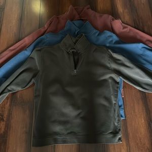 Set of three sweaters